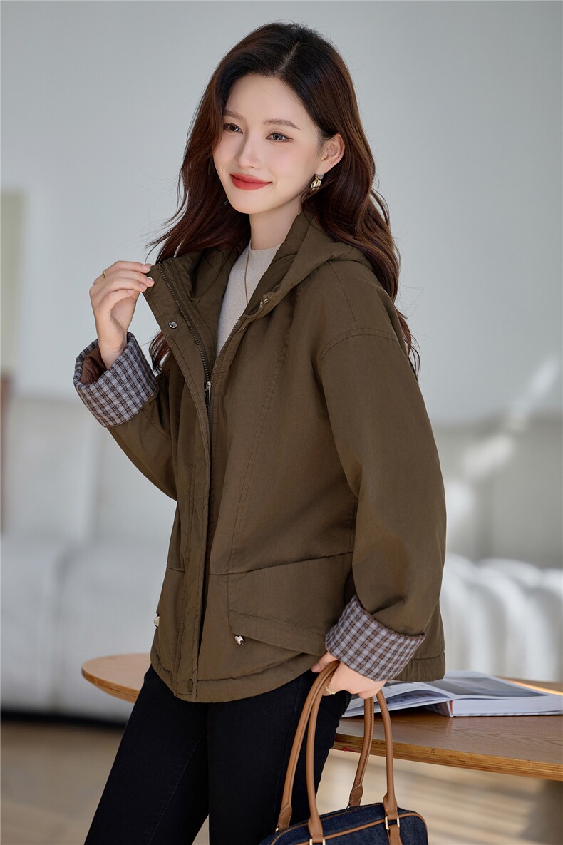 时尚休闲连帽加绒加厚外套女2025秋冬新款宽松显瘦工装派克服棉服,女装棉衣/棉服,依万里