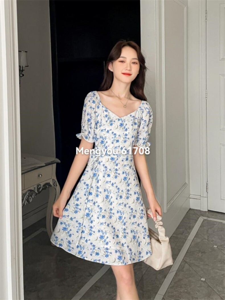 碎花连衣裙，女装连衣裙，梦由