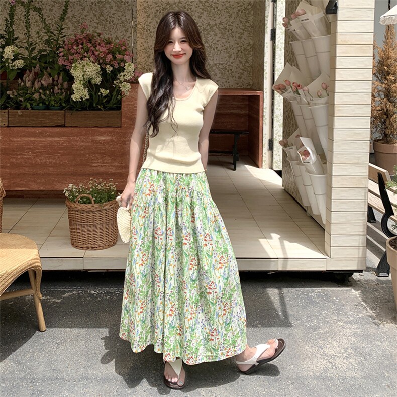 【新款】纯色修身T恤碎花半身裙套装2C158-8696-P135-K198,女装套装/套裙,2C158