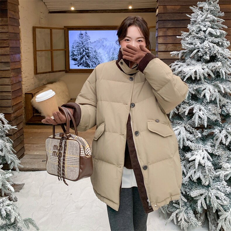 现货：冬装新款设计感撞色灯芯绒翻领加厚90零白鸭绒羽绒服，女装羽绒服，2C135