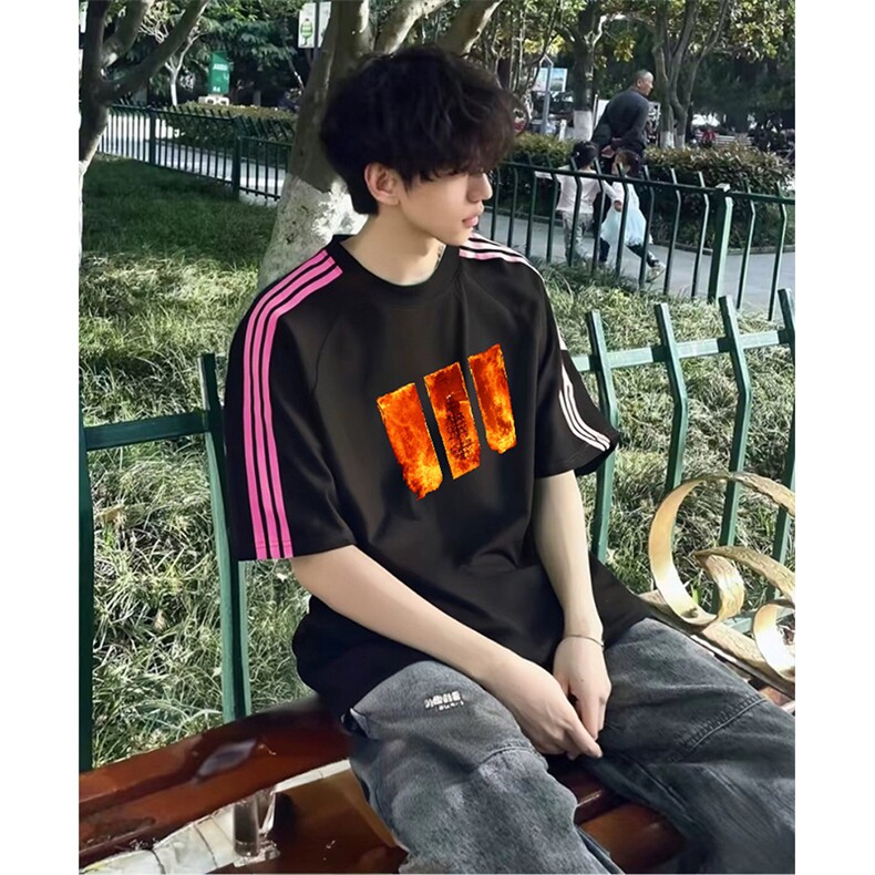 抖音得物品质二开240克宽松纯棉美式潮牌印花三条杠中性风短袖T恤,男装T恤,电商A486
