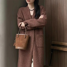 2025年秋季常规款单件长袖V领开衫中长款，女装针织衫/毛衣，新胜羊绒