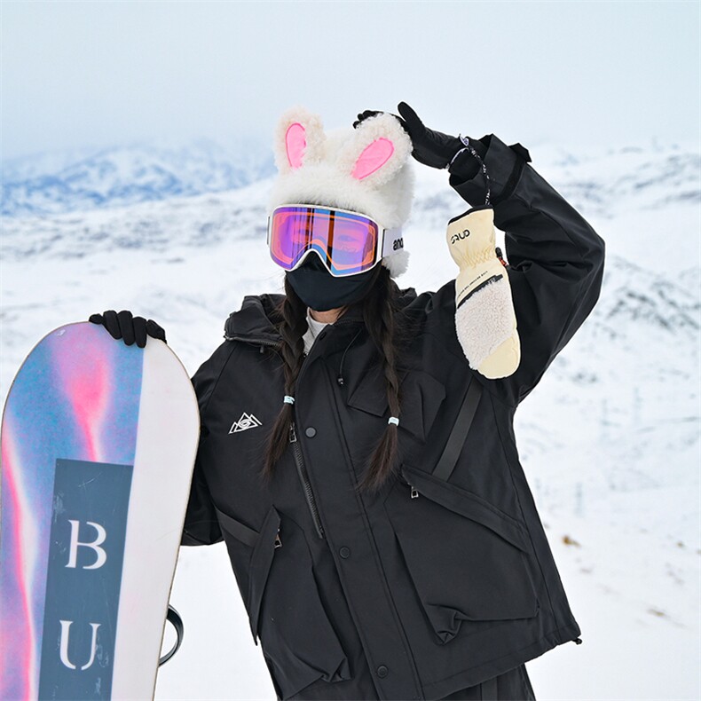 2024春季户外防水多口袋滑雪服男女同款加厚保暖登山外套M78-P155，女装短外套，电商A001