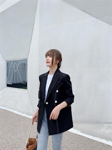 PANDLI 利落女人味并存的西装外套简约大气‘剪裁干净利落，女装西装，潘大利