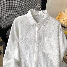 白色