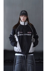 抖音视频截图只展示慎用大货已到机车潮牌棉服77950特P85，男装棉衣，星座226-2