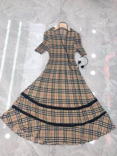 现货夏季韩版花色压褶连衣裙，女装连衣裙，卡多多