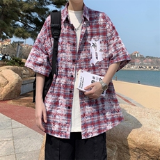红色