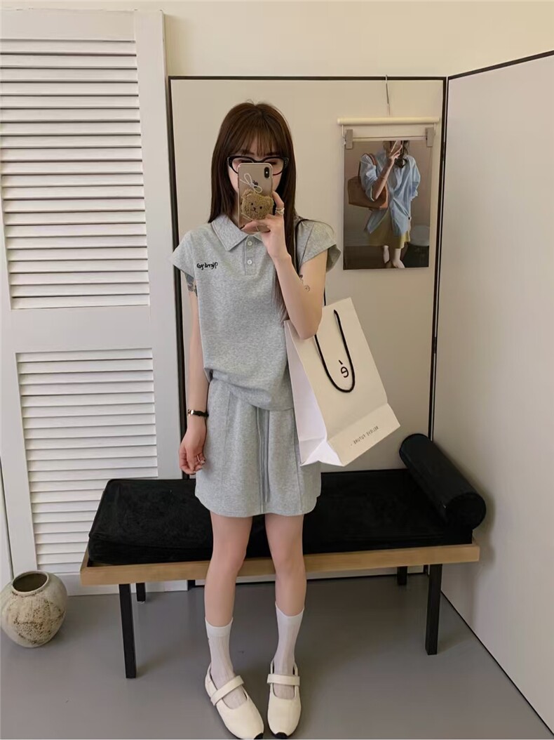 2025舒适百搭简约秋冬休闲运动T+短裙套装,女装套装/套裙,湘姗