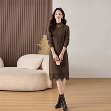 2025年冬季新款领口订珠配腰带长款连衣裙毛衣，女装针织衫/毛衣，乐吉娜