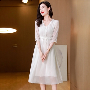 纯色高端真丝连衣裙2025新款女高级感年轻妈妈夏装桑蚕丝气质长裙