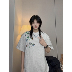 【有货】美式复古花体刺绣短袖t恤男白色白灰色 TX6162特P35图片