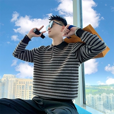 咖啡色