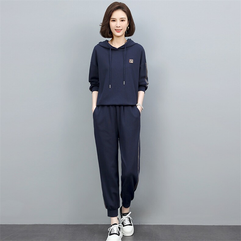 年轻妈妈休闲运动套装女2025春秋新款中年大码洋气减龄卫衣两件套,女装套装/套裙,忆绮罗