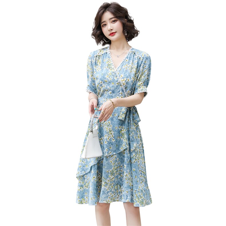 炸街亲子装洋气2025网红夏季韩版时尚沙滩裙母女装夏款碎花连衣裙，女装连衣裙，铭街依杨