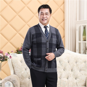 秋冬季保暖时尚休闲高弹透气大码格子百搭开衫男装图片