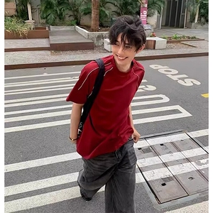 抖音得物二开240克宽松纯棉美式高街夜光反光工艺辑线短袖T恤图片