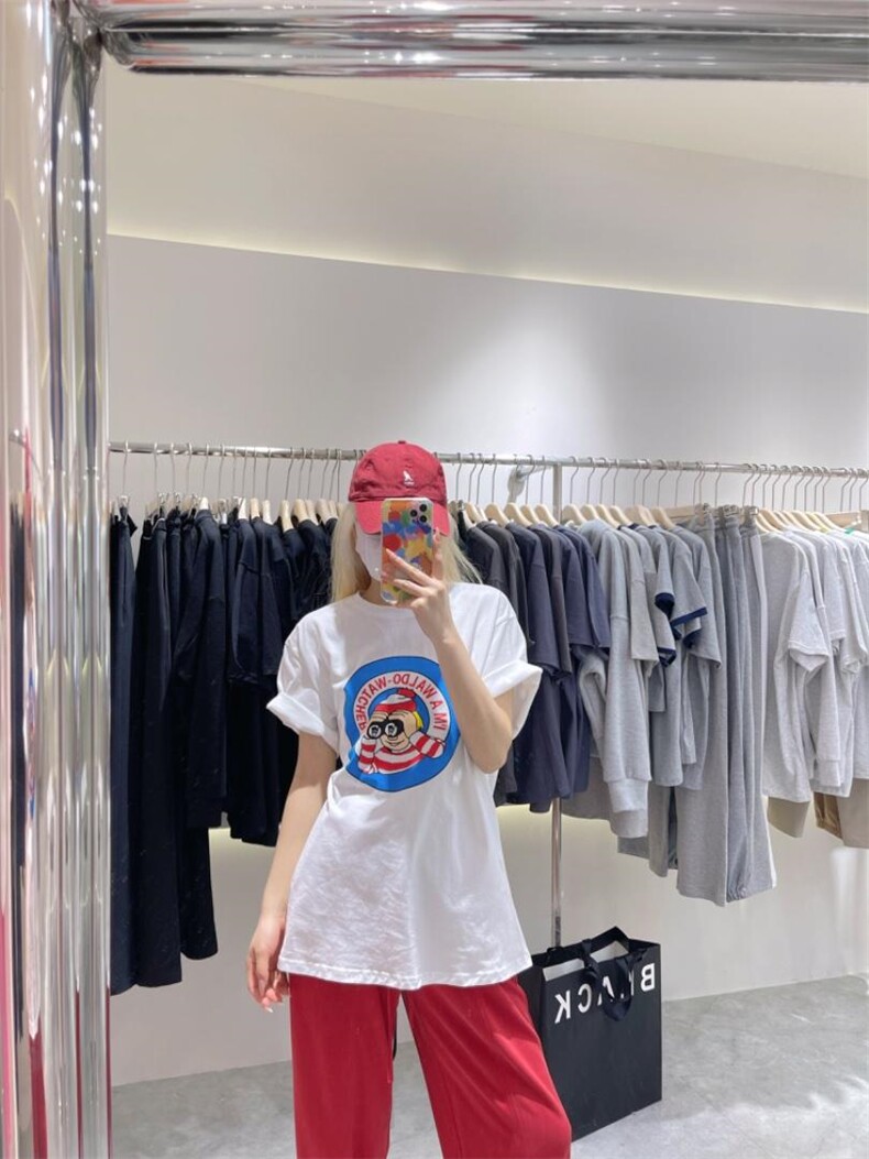 长款印花T恤，女装T恤，mo mo kiss u