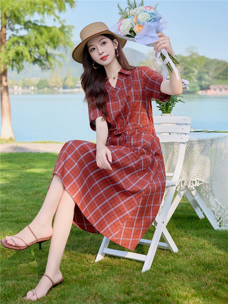 6309时尚翻领格纹抽绳显瘦连衣裙,女装连衣裙,倪叶myz