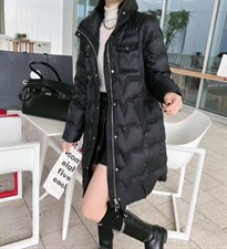 [现货]羽绒服，三色，四个尺码，女装羽绒服，依柏璐