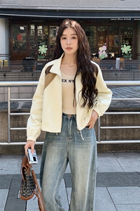 米白色休闲时尚撞色拼接外套女2025春季新款小个子设计感宽松夹克图片