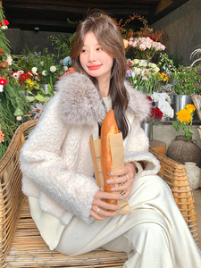 大毛领短款羊羔仿皮草外套毛绒保暖翻领冬季女图片