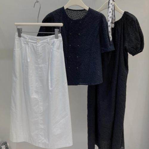 黑色系一组质感的代表，女装，molly fits