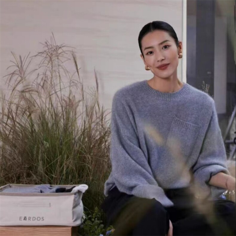 刘雯同款圆领山宽松灰色慵懒风毛衣女冬加厚设计感小众针织衫,女装羊毛衫,锦瑟羊绒
