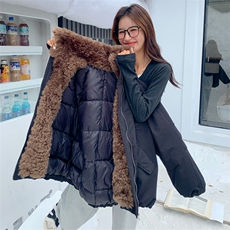新品黑色羊羔毛拼接90白鸭绒派克服2C158-6031-P295-K428，女装羽绒服，2C158