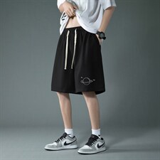 黑色