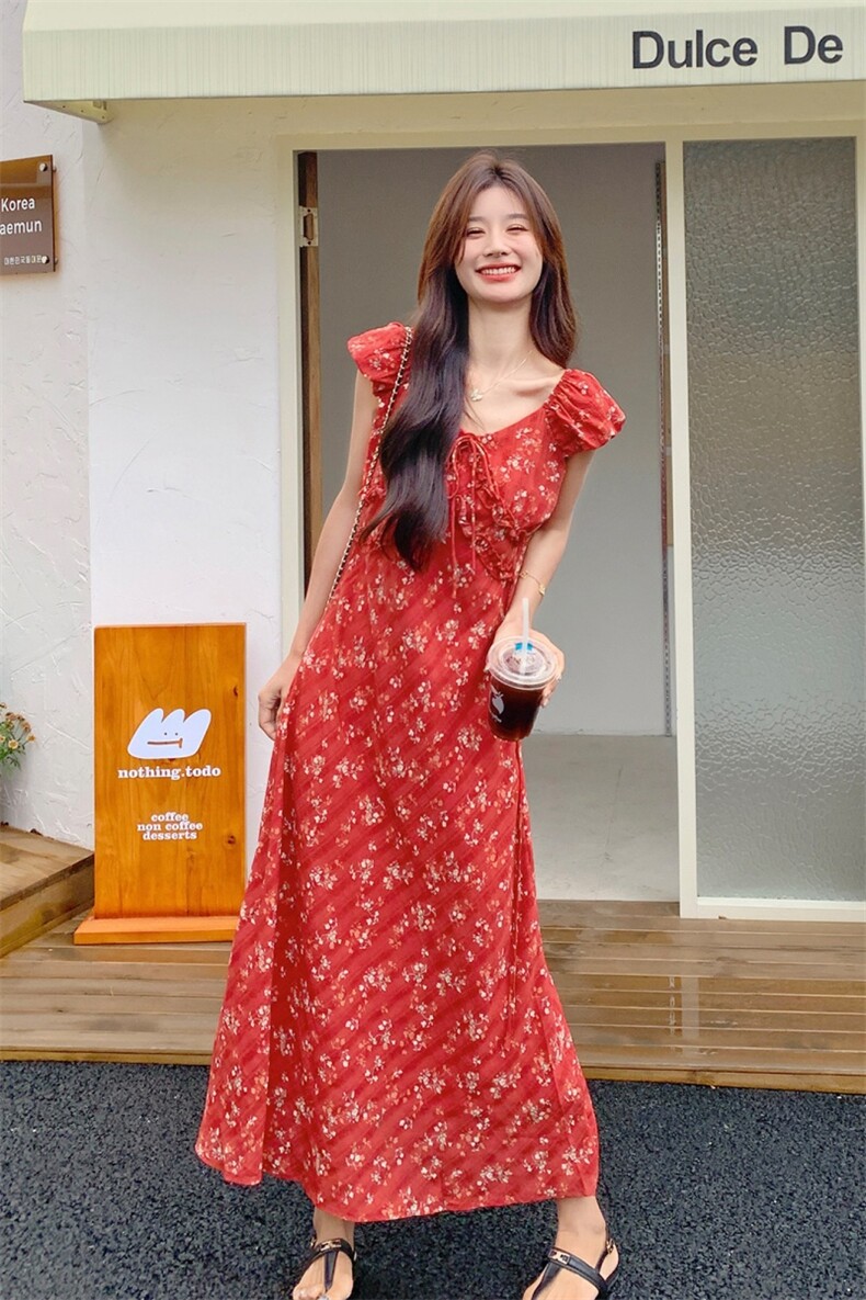 法式收腰显瘦红色碎花连衣裙女夏2025新款爆款甜美显瘦巨好看长裙,女装连衣裙,欣美人