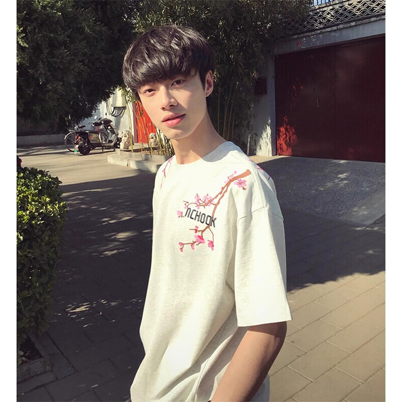 万针全刺绣工艺抖音得物高品质260克重磅纯棉双纱美式高街短袖T恤图片