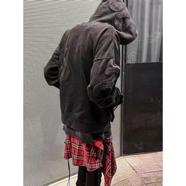 W10309-P70网图现货美式高街暗黑曼巴蛇刺绣亮片高克重套头卫衣,男装卫衣,星座1608