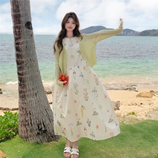 针织开衫碎花无袖背心连衣裙女夏2025新款甜美风海边度假长裙，女装连衣裙，2C093