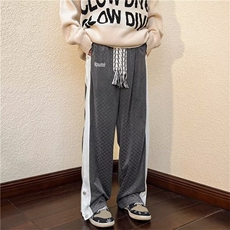 灰色