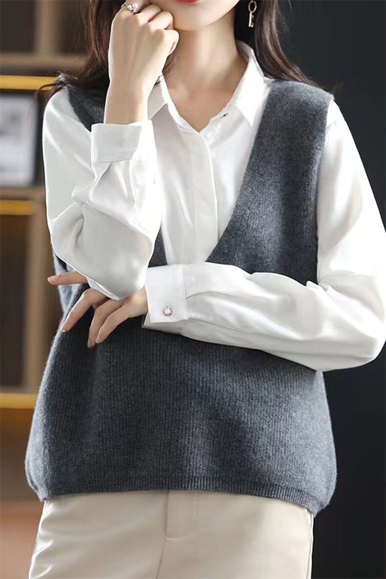 深V领套头针织马甲无袖坎肩女2024春秋新款宽松保暖外套针织背心,女装马甲,萱芳婷羊绒