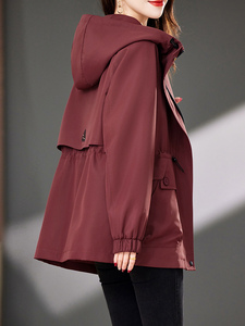 高级感收腰显瘦风衣女春秋2025新款小个子妈妈减龄薄褂子洋气夹克图片