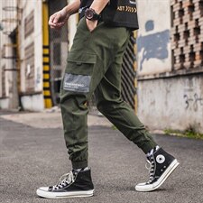 军绿色