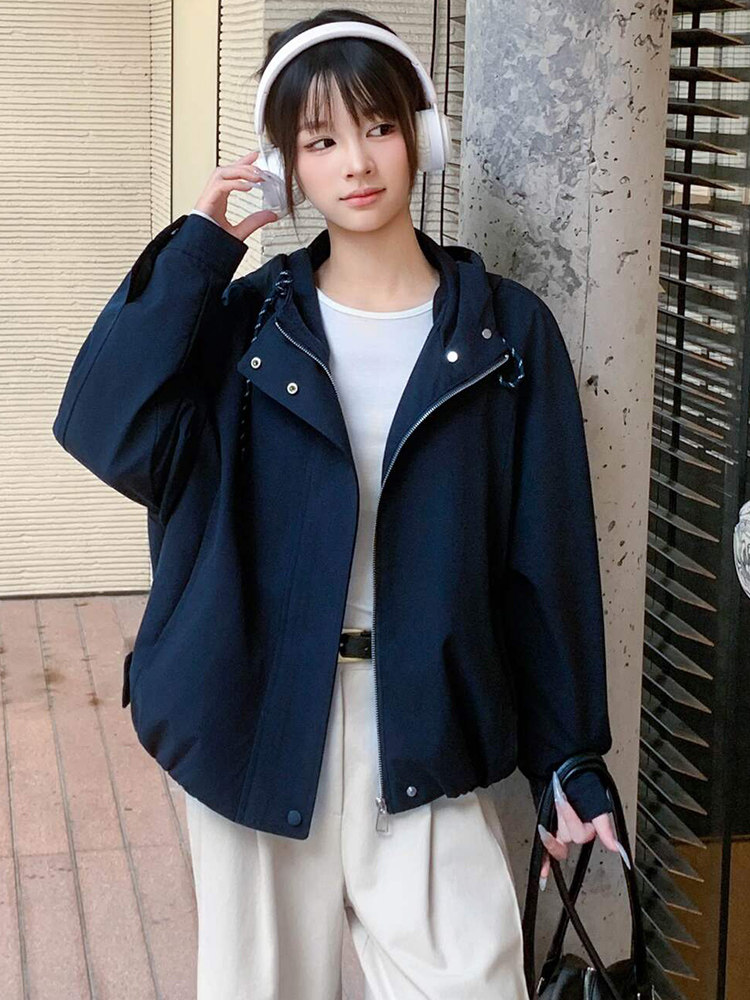2025年秋季新款时尚潮流休闲宽松带帽外套,女装短外套,心心服饰