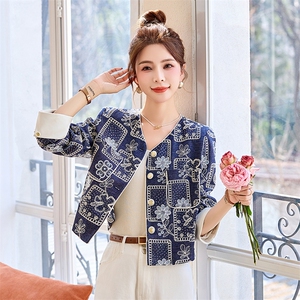 新中式国风亮片刺绣短外套女2025春新款小个子独特漂亮超好看上衣图片