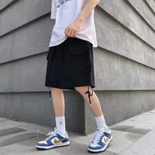 黑色