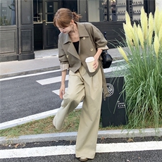 军绿色短款风衣外套女秋季2025新款韩系chic别致宽松显瘦休闲上衣，女装风衣，2C325