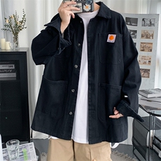 黑色