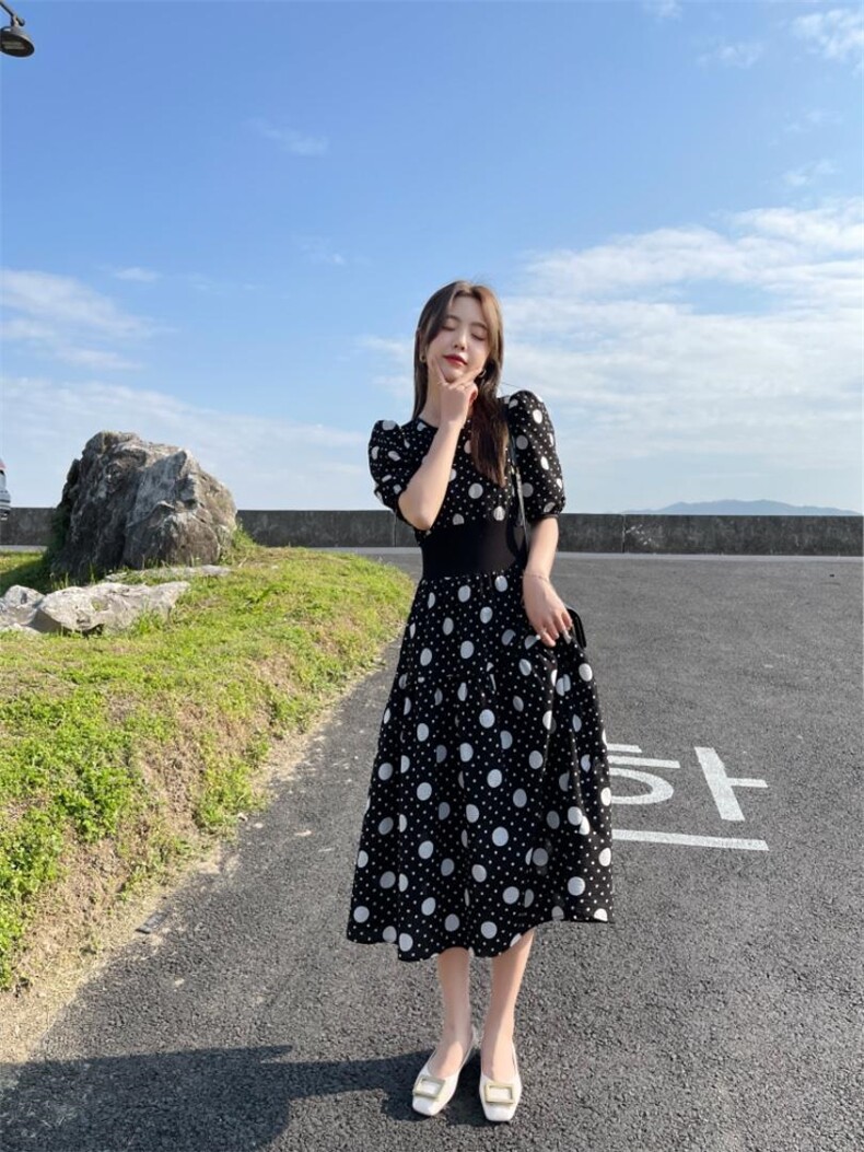 PANDLI经典的面料‘配上新的版型超美的她闪亮登场‘上，女装，潘大利