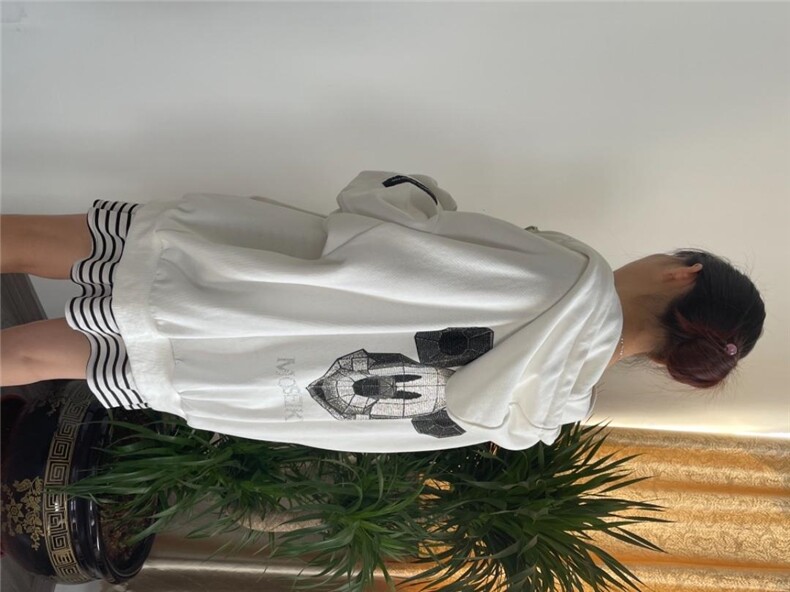 米奇烫钻卫衣，女装卫衣/绒衫，春信拙源