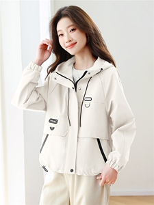 现货！现货！2026春季新款时尚宽松休闲短款外套女图片