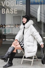 90白鸭绒，狐狸毛领，两色两码，其它，伊艺不舍