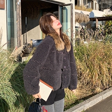 时髦复古大毛领保暖羊羔毛外套冬新款流行洋气短款皮毛一体，女装皮草，纯色衣恋