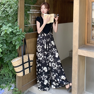 时尚复古印花减龄吊带裤套装女夏季2025新款一整套短袖上衣两件套图片