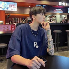 藏青色